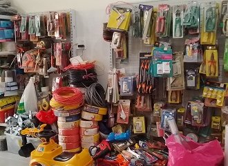 cửa hàng bán đồ điện nước tại quận 9