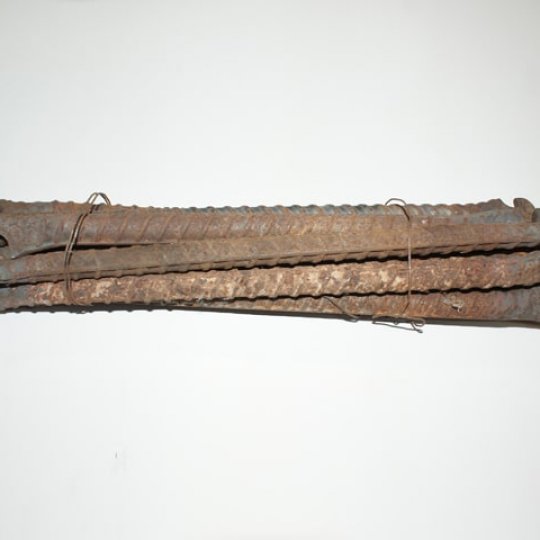 Càng cua bẻ sắt