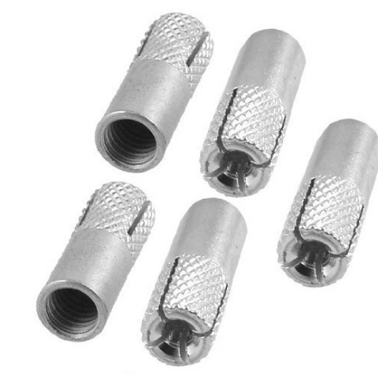 Tắc Kê Đạn Sắt